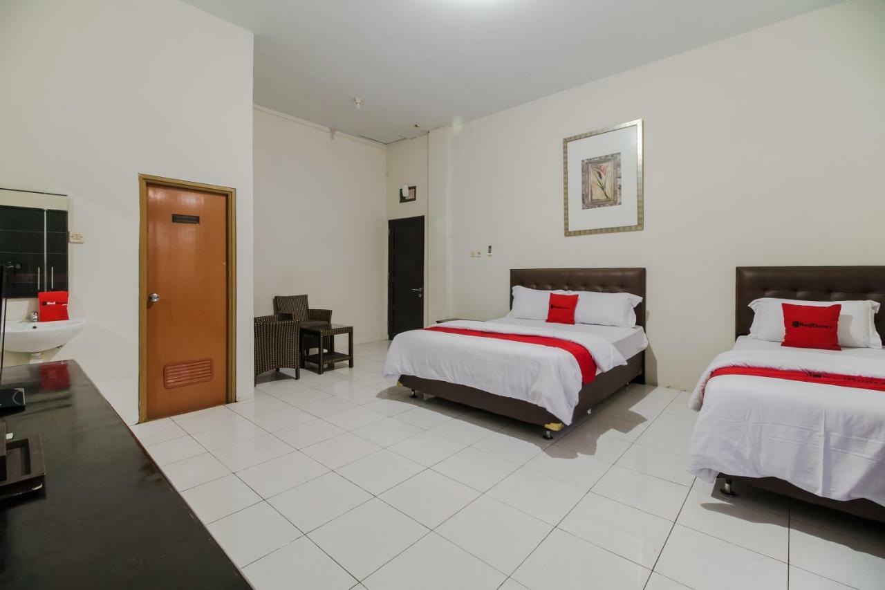 Reddoorz Syariah Near Fort Marlborough Bengkulu Zewnętrze zdjęcie
